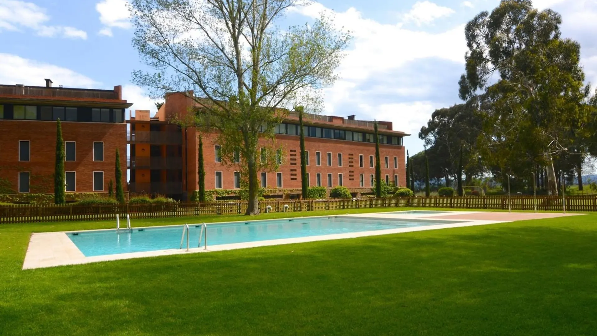 Вилла Emporda Golf Estudi 4-1-3 Gualta